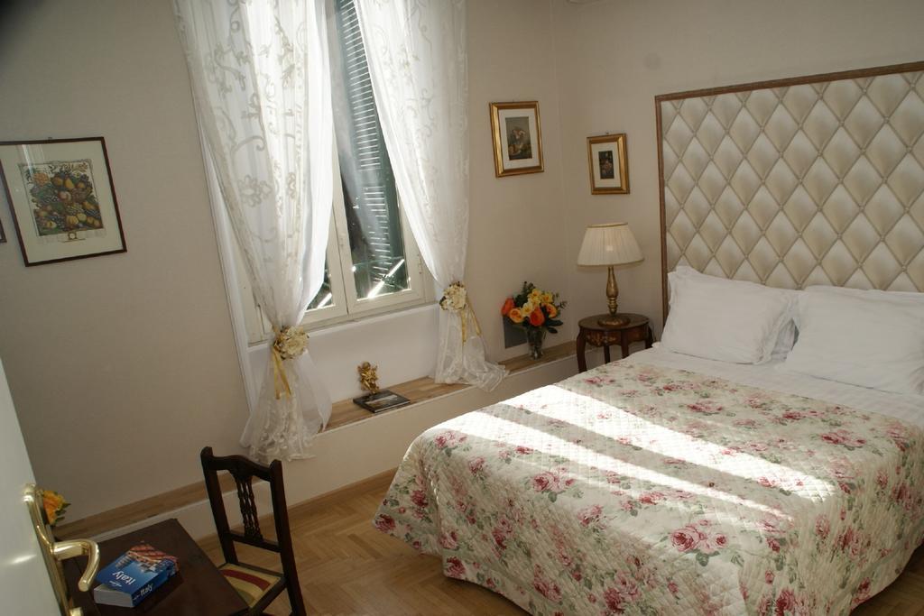 Landlord In Trastevere Rome Ruang foto