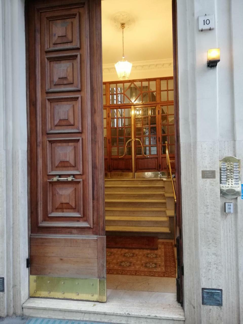 Landlord In Trastevere Rome Bagian luar foto
